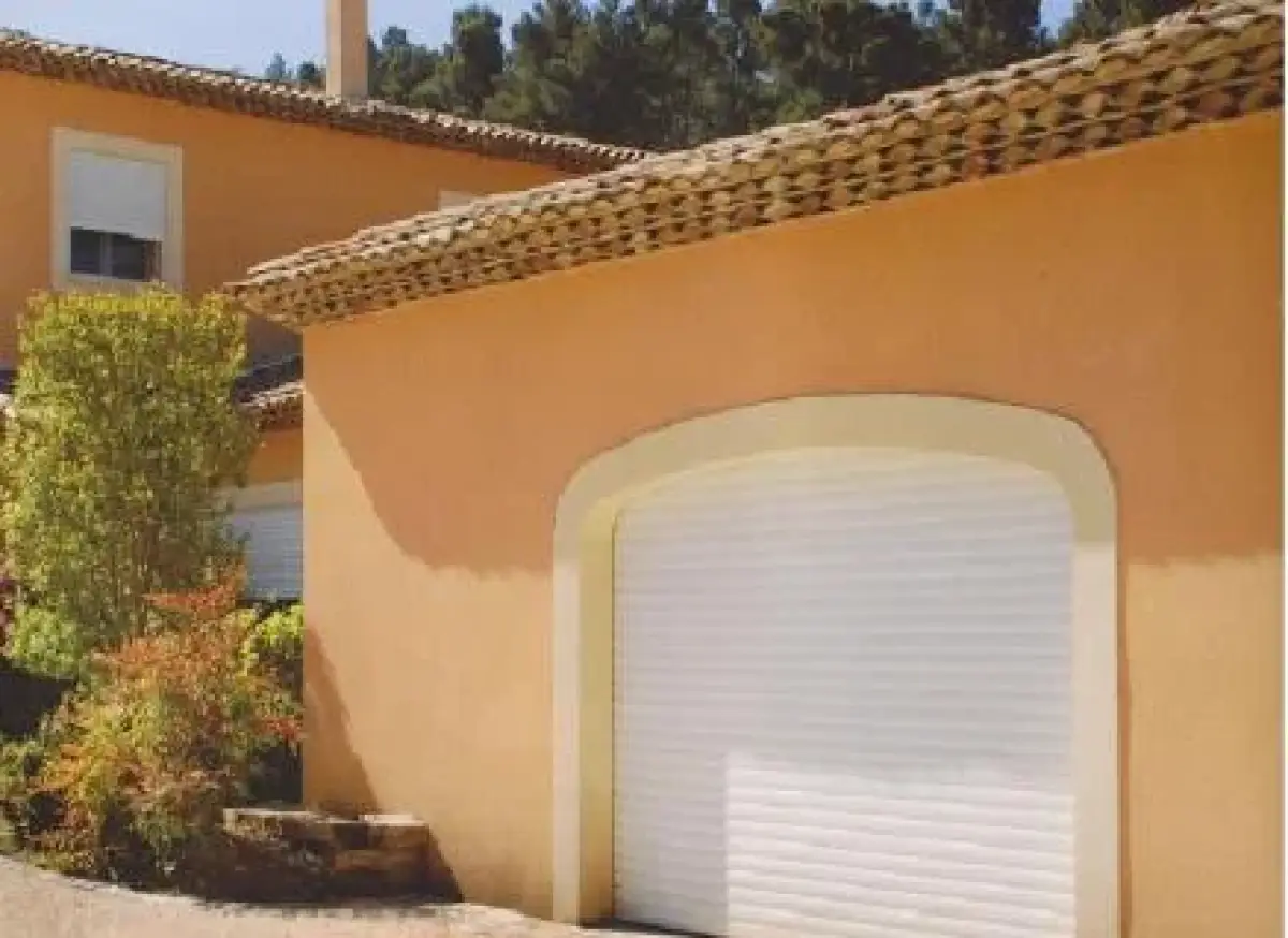 Porte de garage enroulable