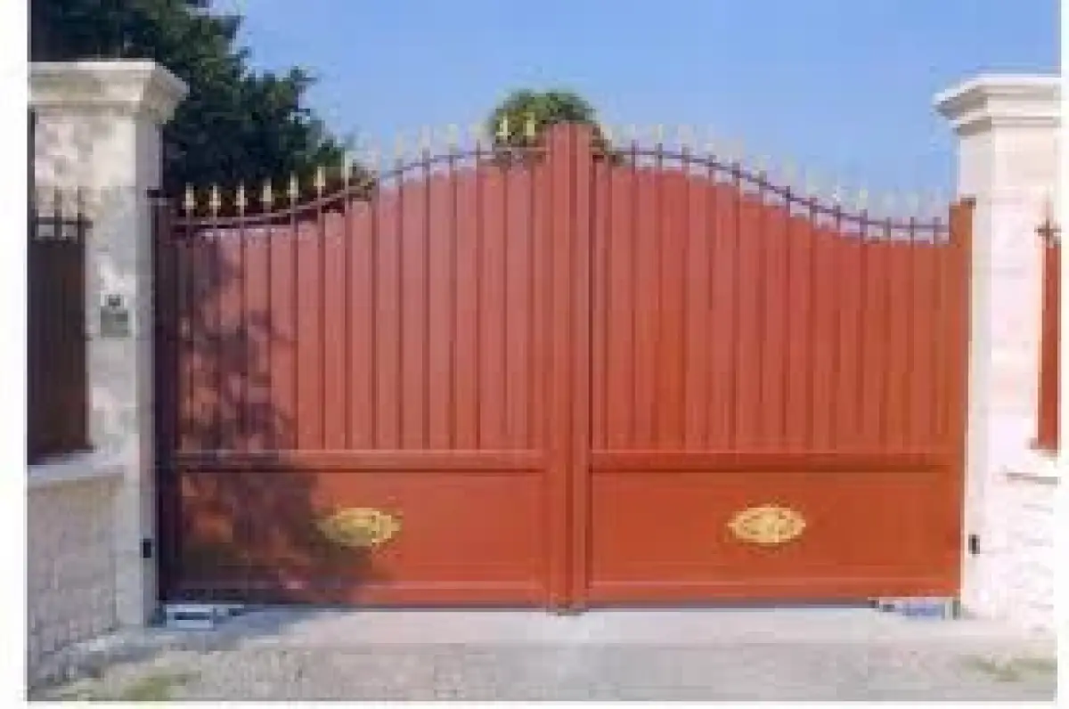 Portail aluminium gamme medievale