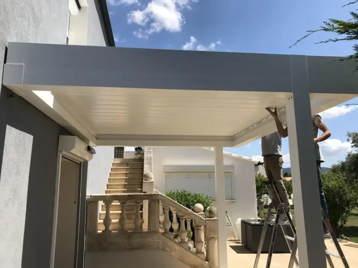 Pergola bioclimatique